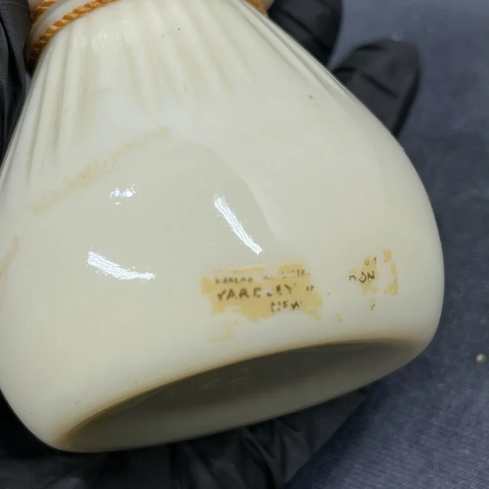 Yardley London Women Vintage Face Powder Jar Milk Glass Cream 2.75in Mid Century